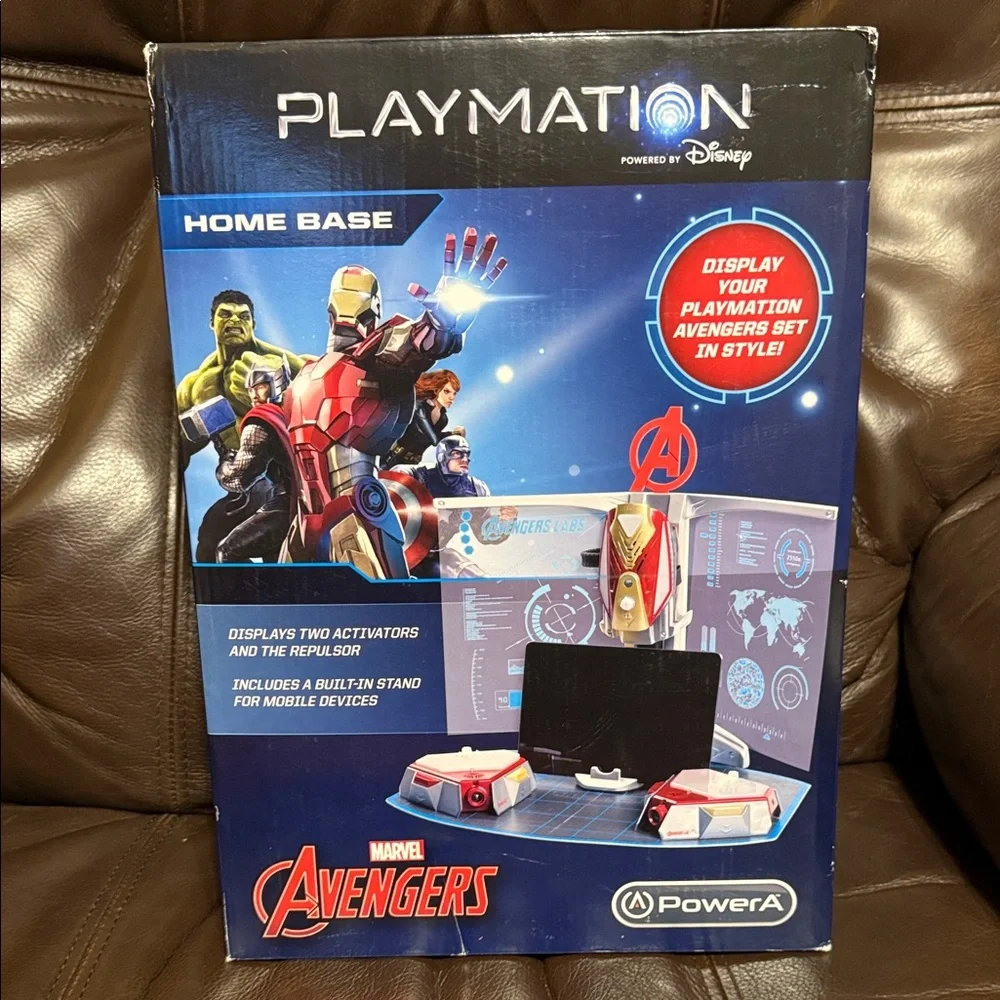 Disney Playmation Marvel Avengers Home Base